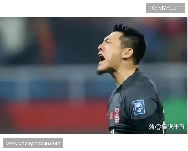 王大雷谈陪家人看宁波网球公开赛 感慨与女儿对打差距大 王大雷谈陪家人看宁波网球公开赛 感慨与女儿对打差距大